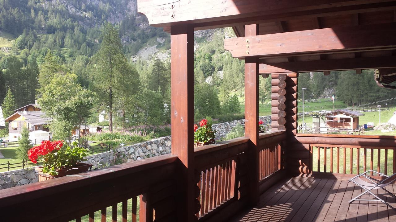 Chalet Rosa Dei Monti Piamprato Exterior photo